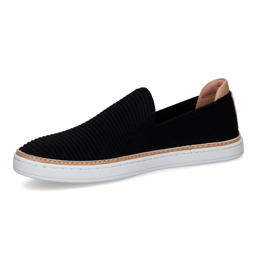 UGG Sammy Wavy Chaussures sans lacets en Noir en textile (303425)