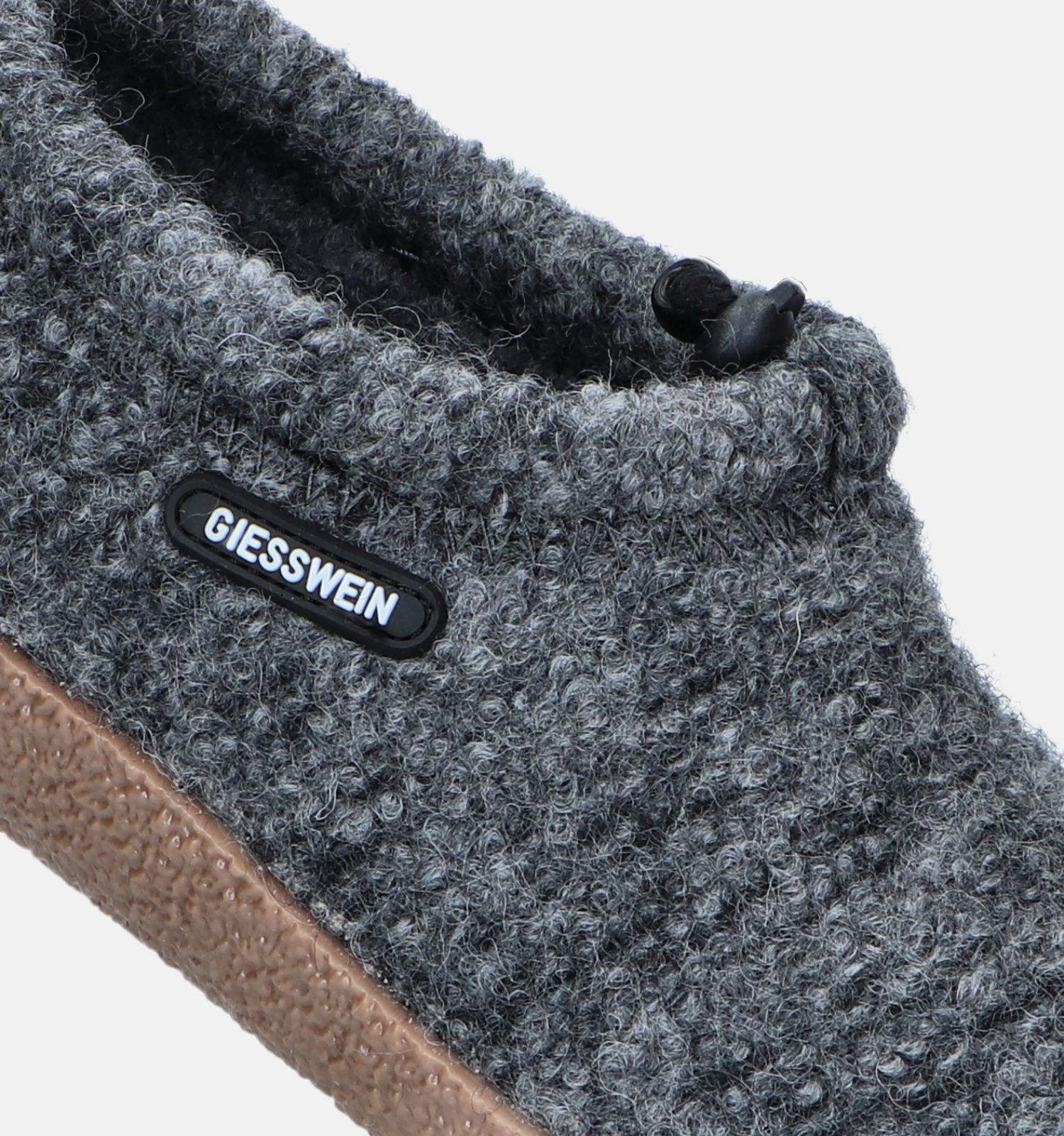 Giesswein vent top