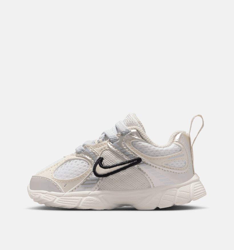 Nike V5 RNR Beige Sneakers voor jongens, meisjes (359893) - geschikt voor steunzolen