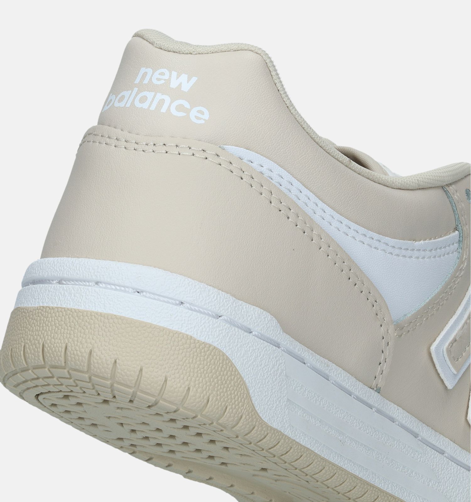 Beige witte best sale sneakers dames