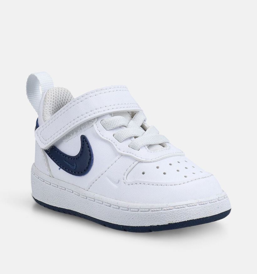 Nike Court Borough Low Baskets basses en Blanc pour gar&ccedil;ons (377286)