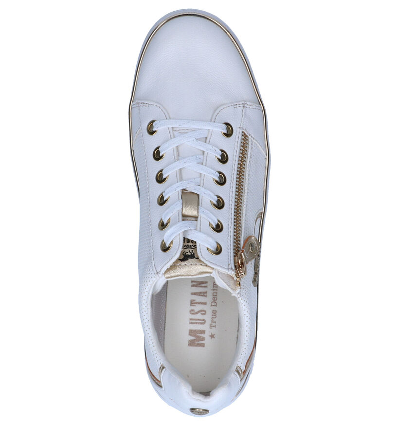 Mustang Witte Sneakers in kunstleer (305348)