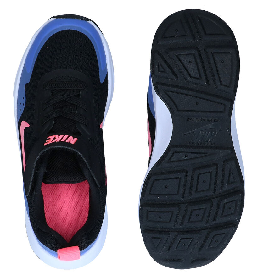 Nike Wear Allday PS Zwarte Sneakers in stof (284457)