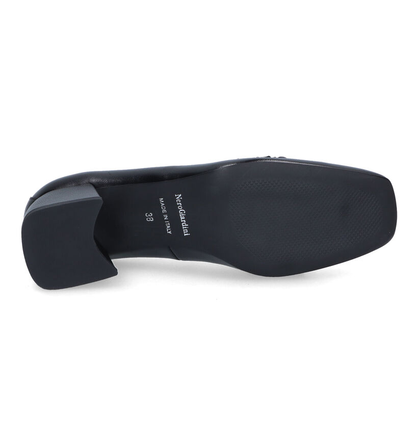 NeroGiardini Escarpins classiques en Noir en cuir (321501)
