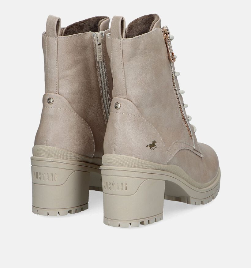 Mustang Boots à lacets en Écru pour femmes (331732)