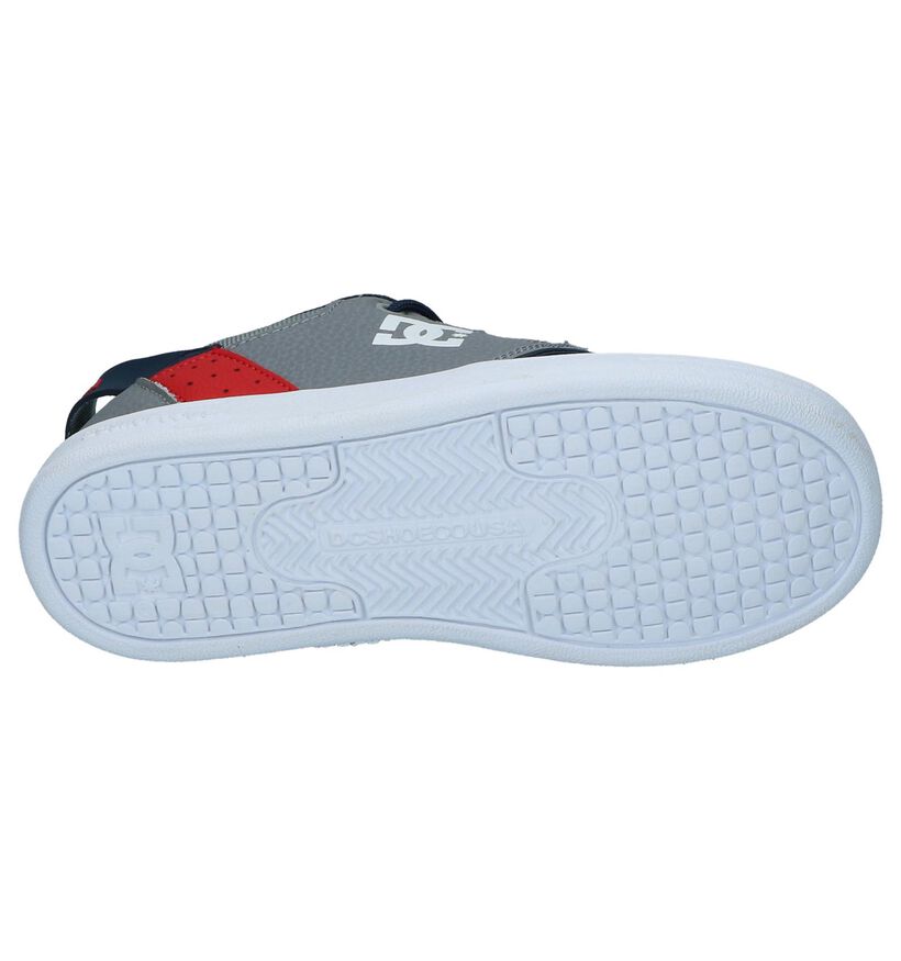 DC Shoes Baskets de skate en Gris en cuir (235132)