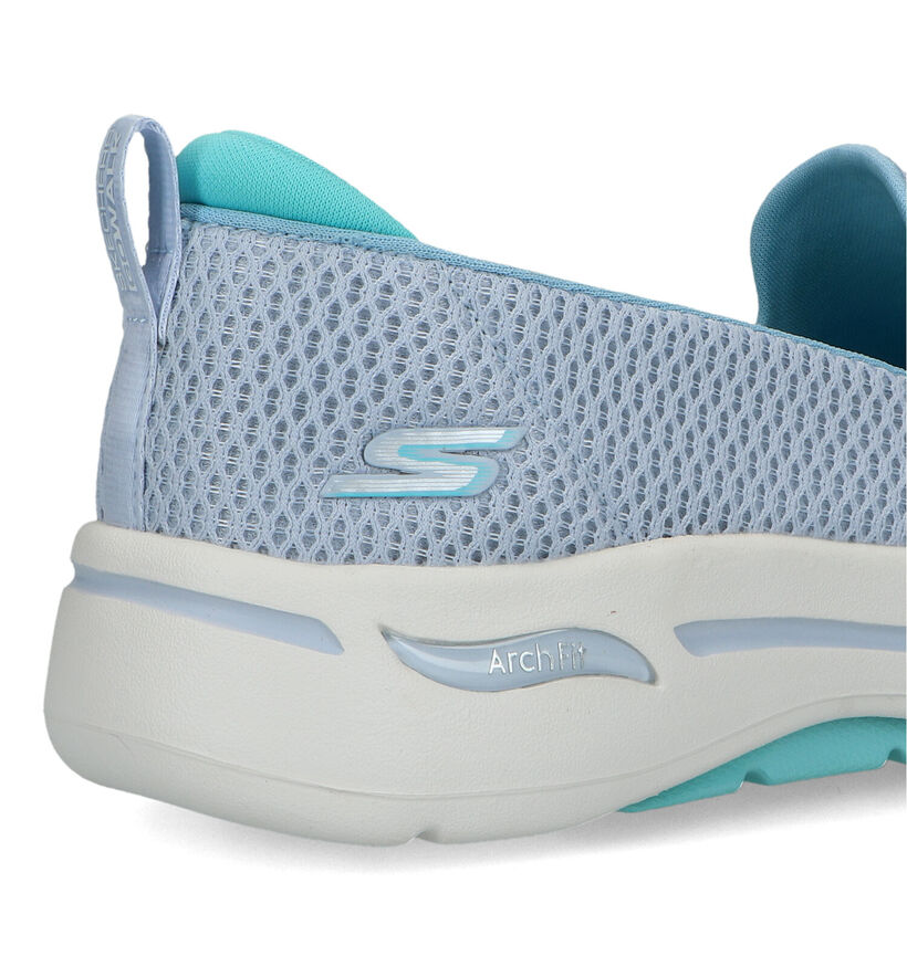 Skechers Go Walk Arch Fit Baskets Slip-on en Bleu pour femmes (319366) - pour semelles orthopédiques