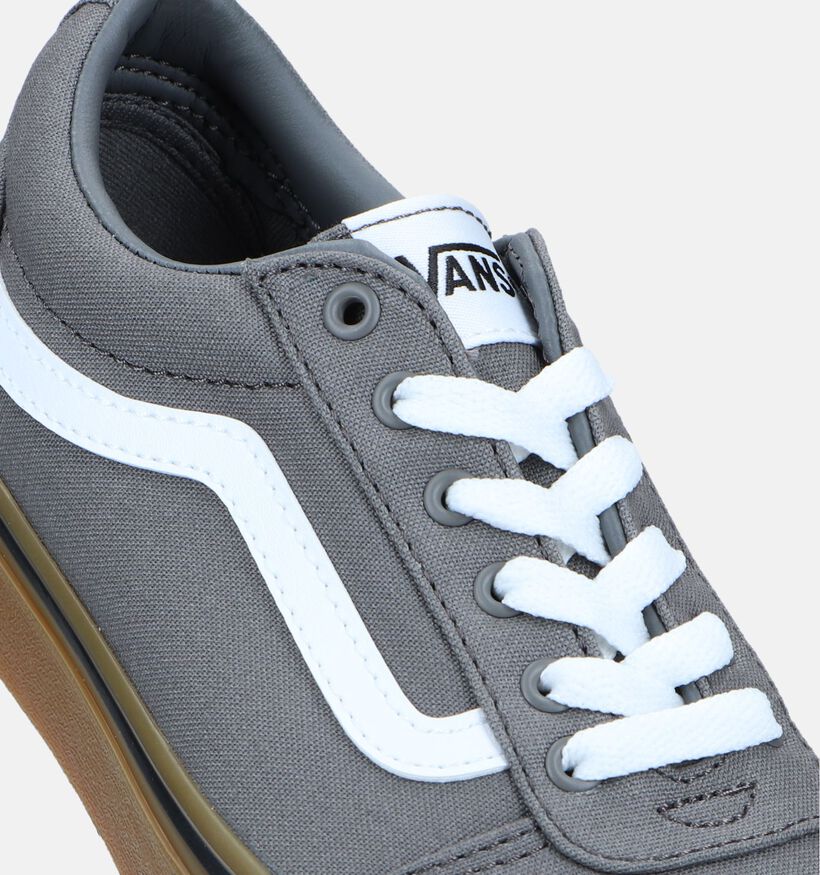 Vans YT Ward Baskets en Gris pour garçons (336504)