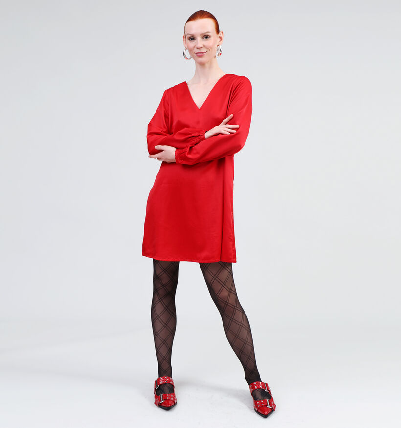 Vero Moda Roselia Robe satinée en Rouge pour femmes (349038)