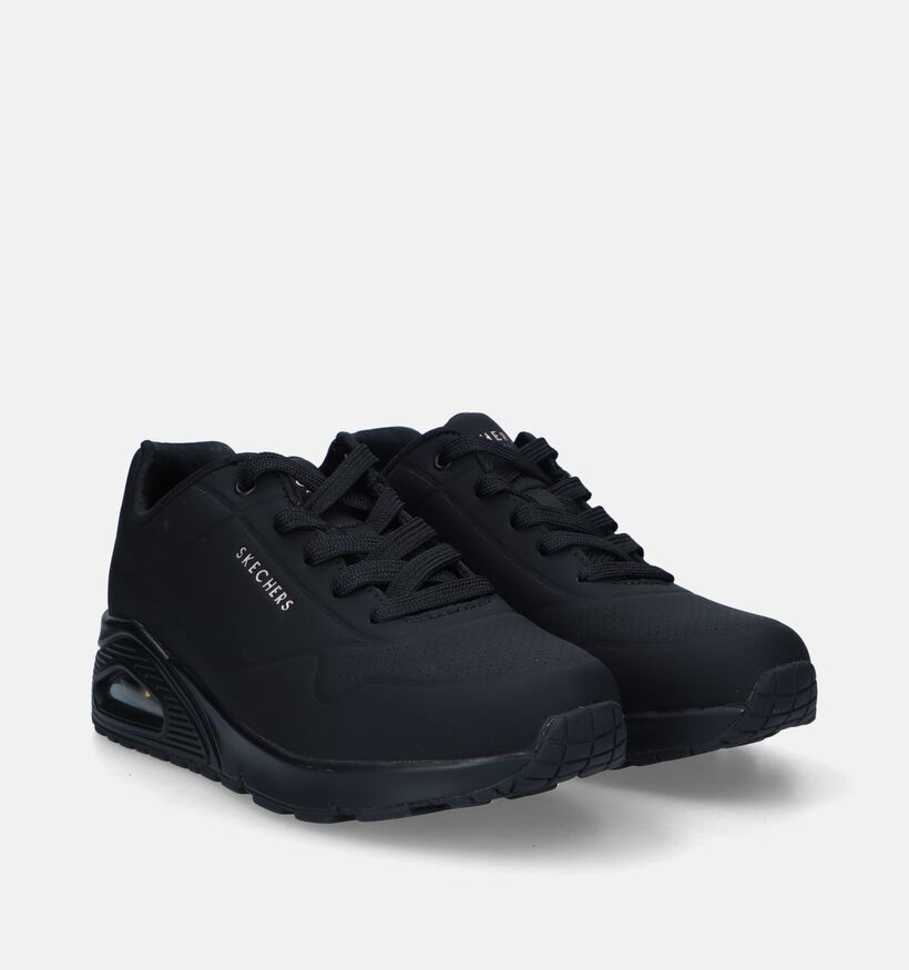 Skechers Uno Stand On Air Baskets en Noir pour femmes (350488)