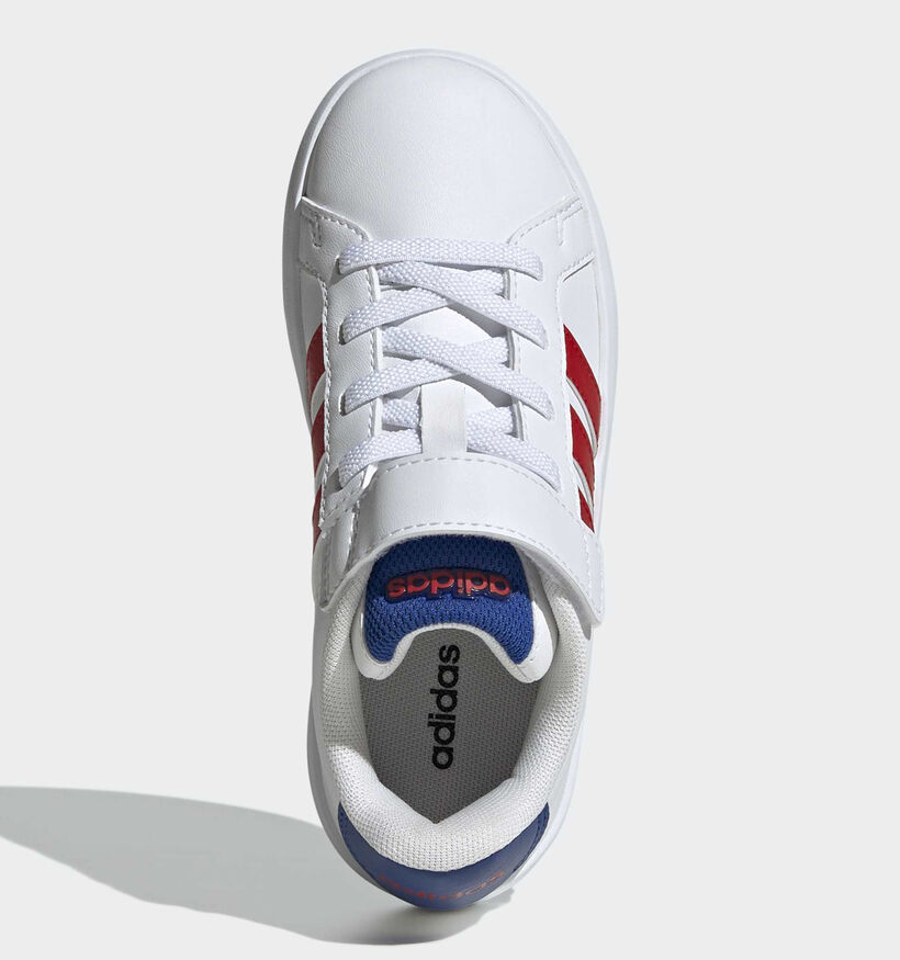 adidas Grand Court 3.0 Baskets basses en Blanc/Multi pour gar&ccedil;ons (375393)