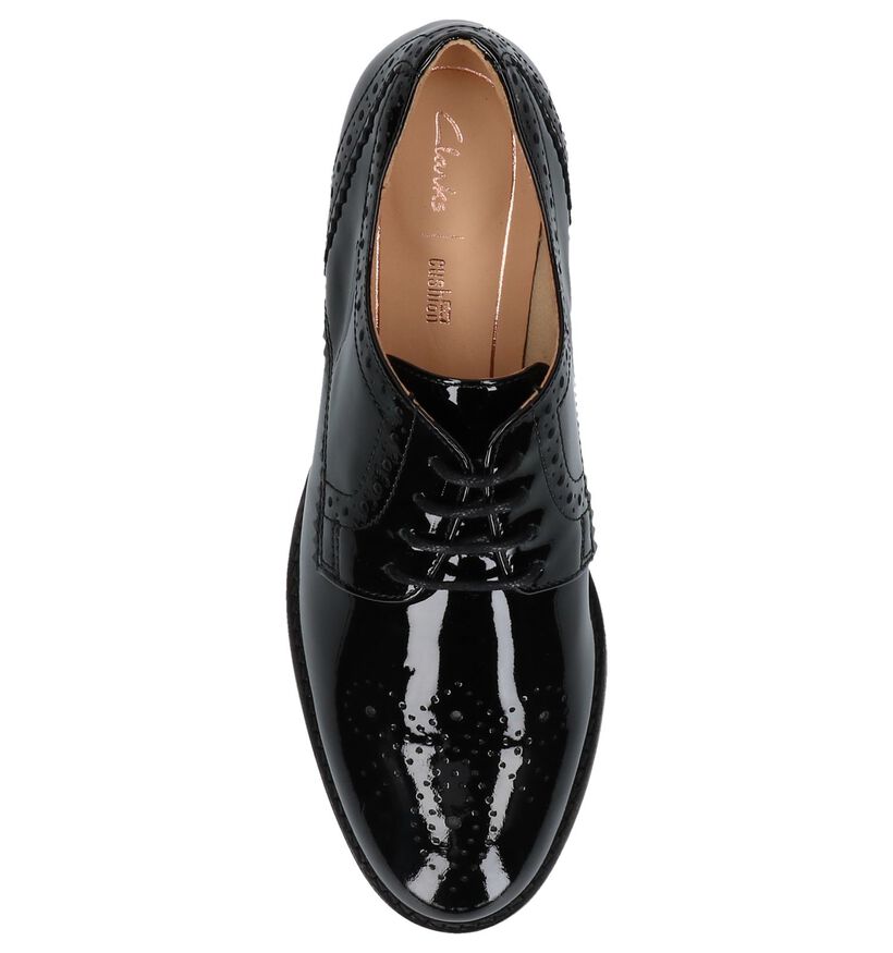 Clarks Chaussures à lacets en Noir en cuir (226487)