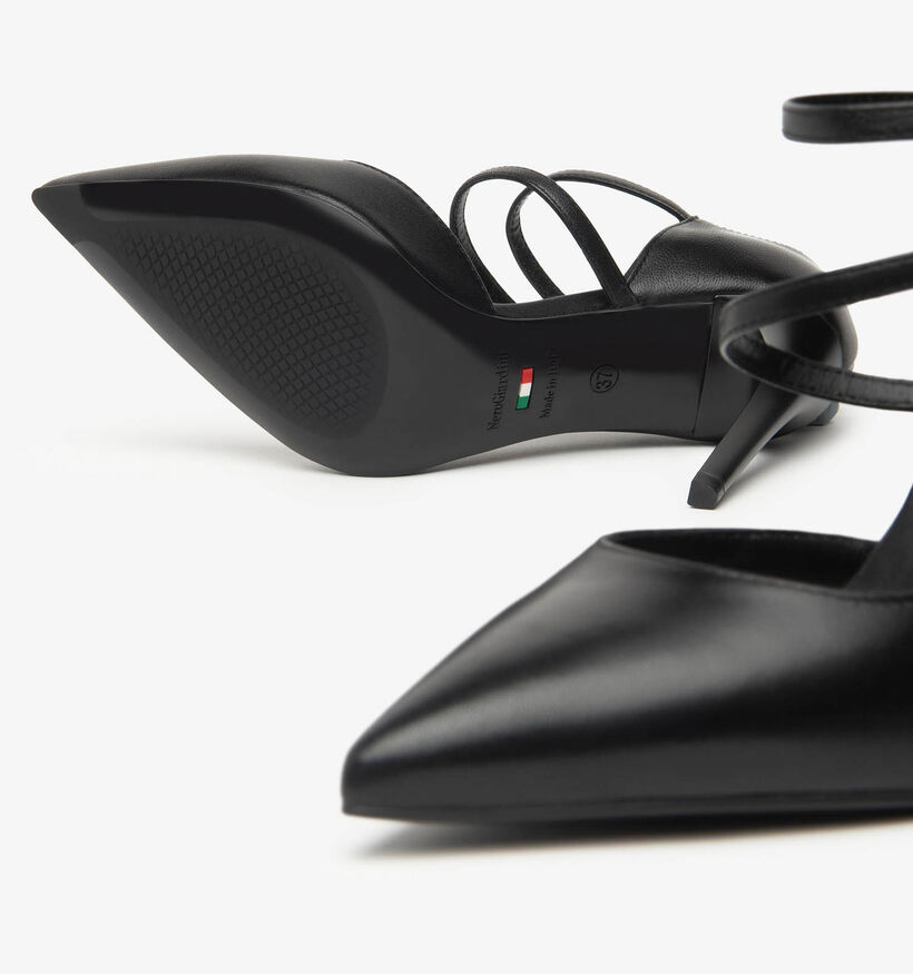 NeroGiardini Zwarte Pumps met Bandjes voor dames (361711)