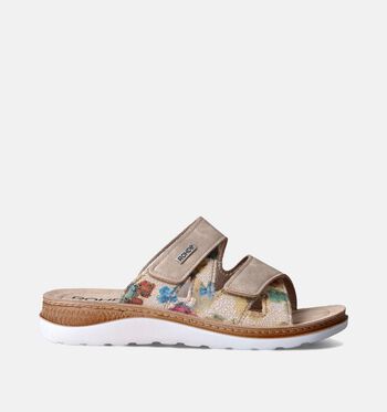 Slippers op sleehak beige