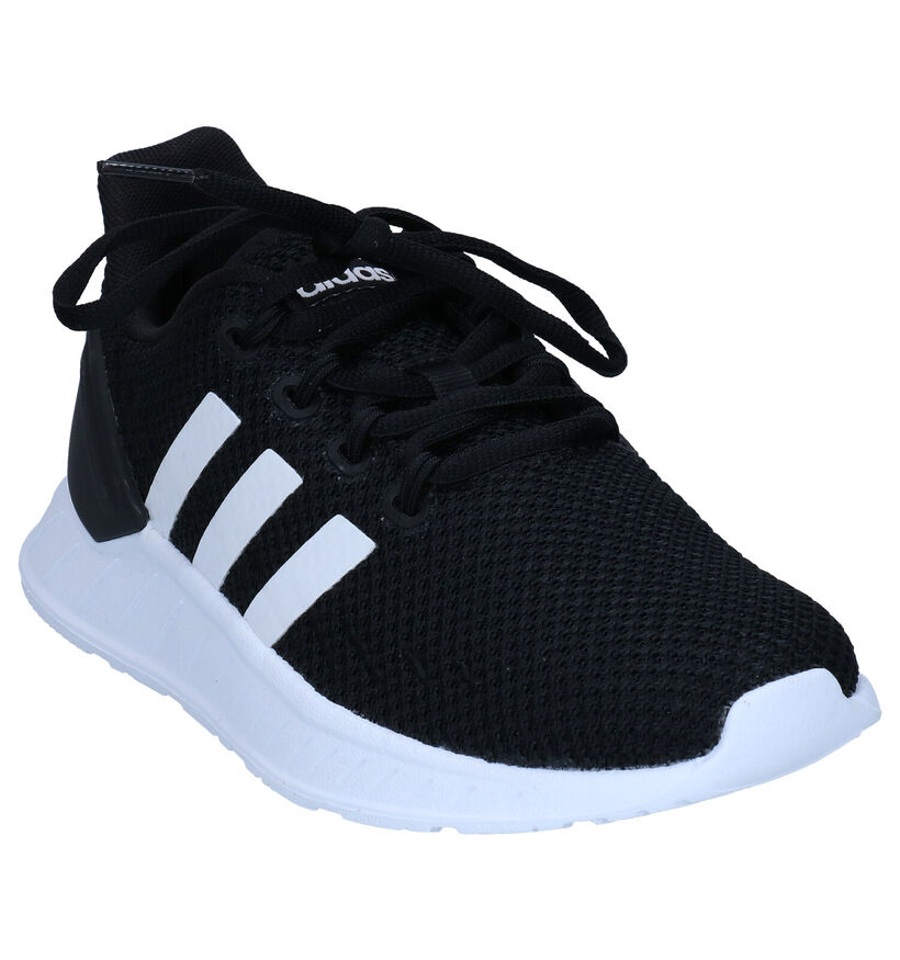 adidas Questar Flow Baskets en Noir en simili cuir (290788)