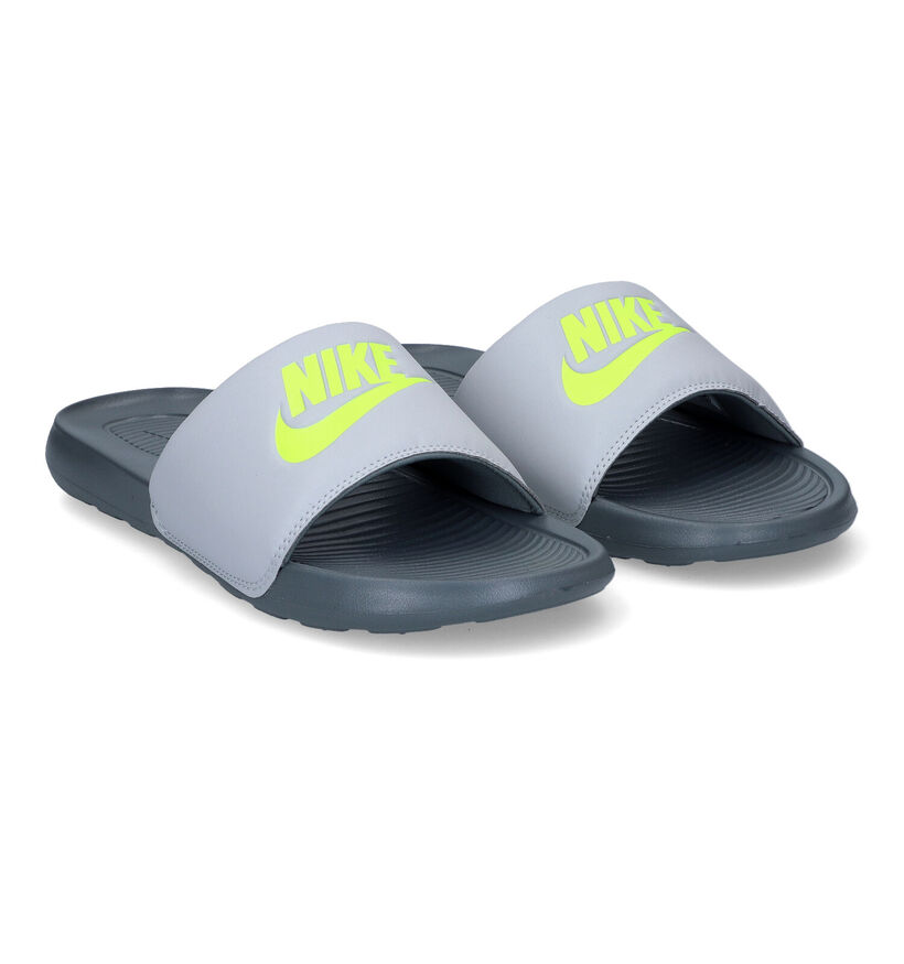 Nike Victori One Claquettes de piscine en Blanc en synthétique (302632)