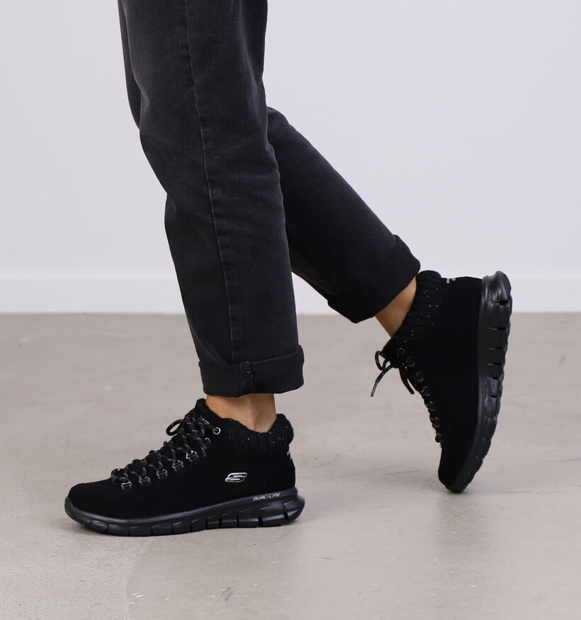 Skechers Synergy Winter Nights Zwarte Wandelschoenen in kunstleer (295604)