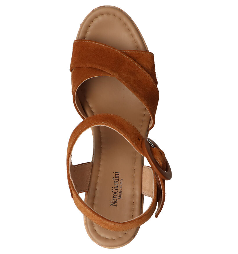 NeroGiardini Cognac Sandalen in nubuck (270540)