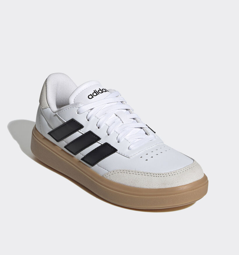 adidas Courtblock Baskets en Blanc pour garçons (350143)