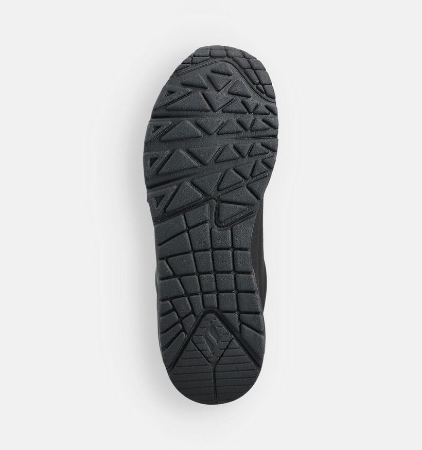 Skechers Stand On Air Baskets sportives en Noir pour femmes (361783) - pour semelles orthopédiques