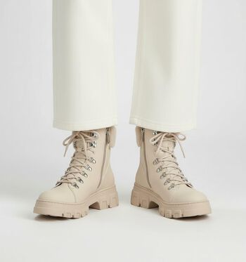 Tamaris Boots Beige