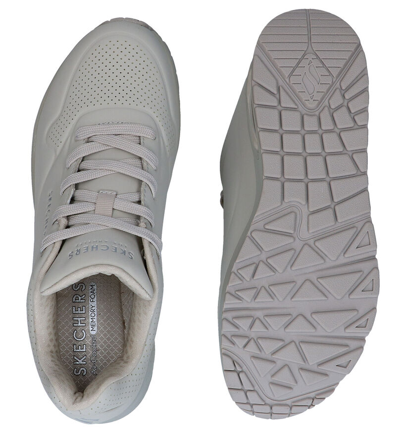Skechers Uno Stand On Air Baskets en Noir pour femmes (350488)