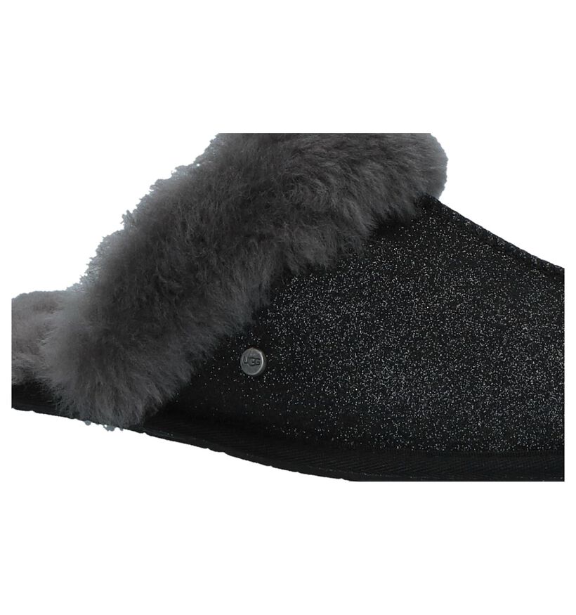 UGG Pantoufles ouvertes en Noir en textile (223527)