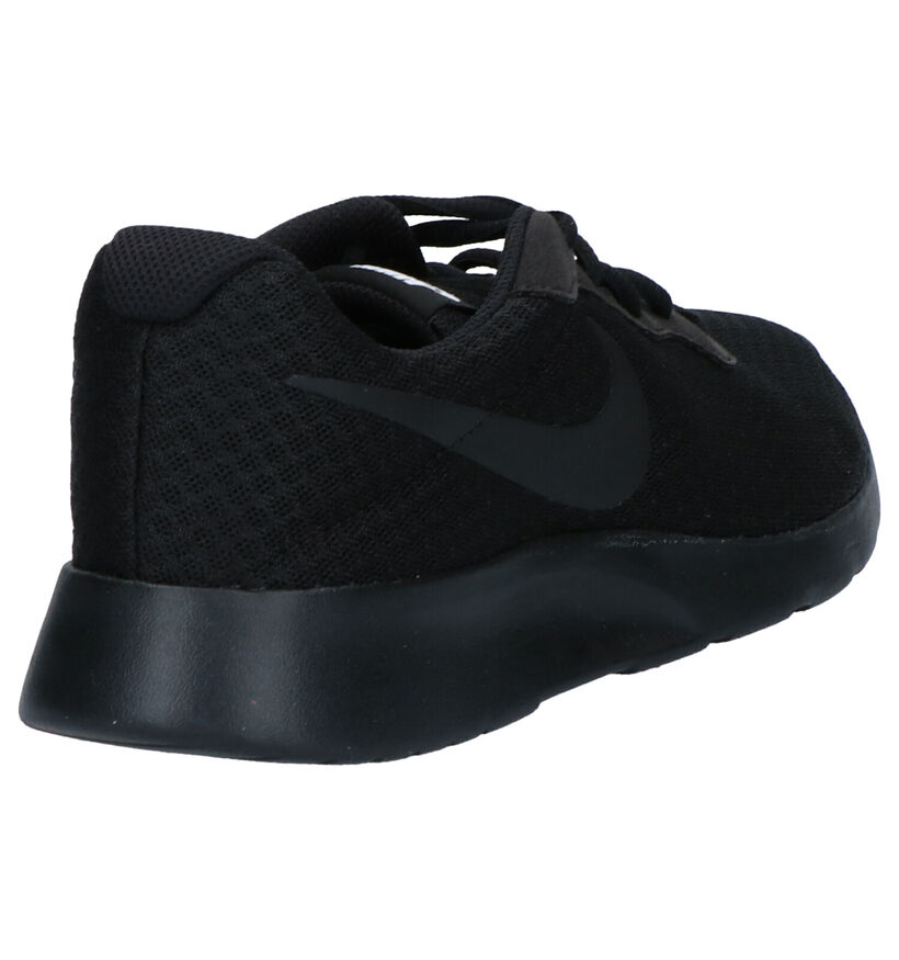 Nike Tanjun Zwarte Sneakers in stof (283865)
