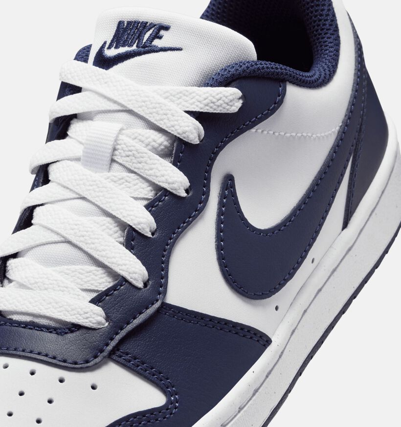 Nike Court Borough Low Baskets en Blanc/Bleu fonc&eacute; pour filles, gar&ccedil;ons (367268) - pour semelles orthop&eacute;diques