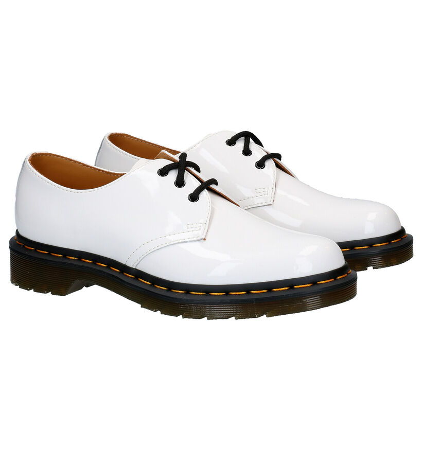 Dr. Martens Witte Veterschoenen in lak (284703)