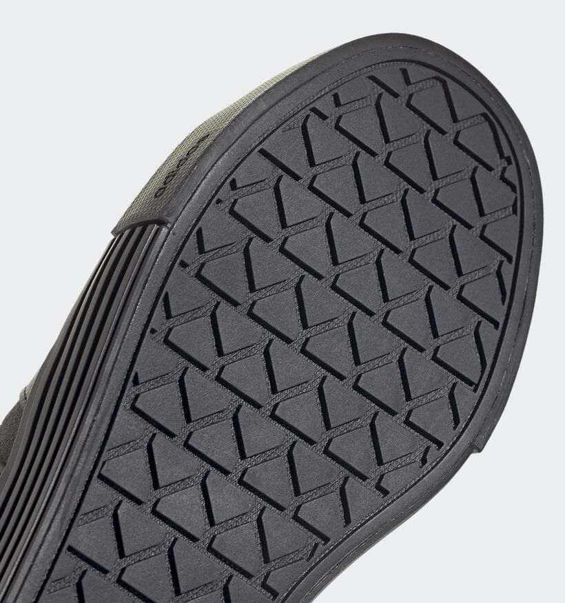 adidas Daily 4.0 Baskets en Noir pour hommes, garçons (348953)