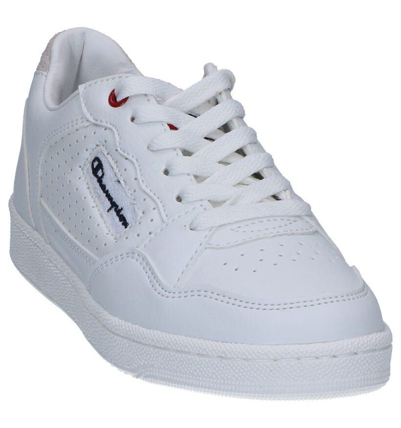 Champion Cleveland Low Baskets en Blanc en simili cuir (253755)