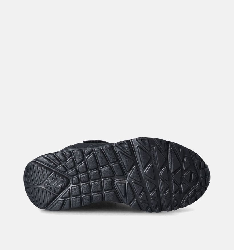 Skechers Uno Lite Echo Surge Baskets en Noir pour garçons (361581)