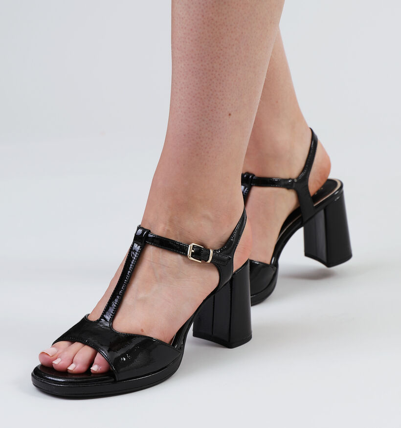 Marco Tozzi Zwarte Sandalen met blokhak voor dames (338347)