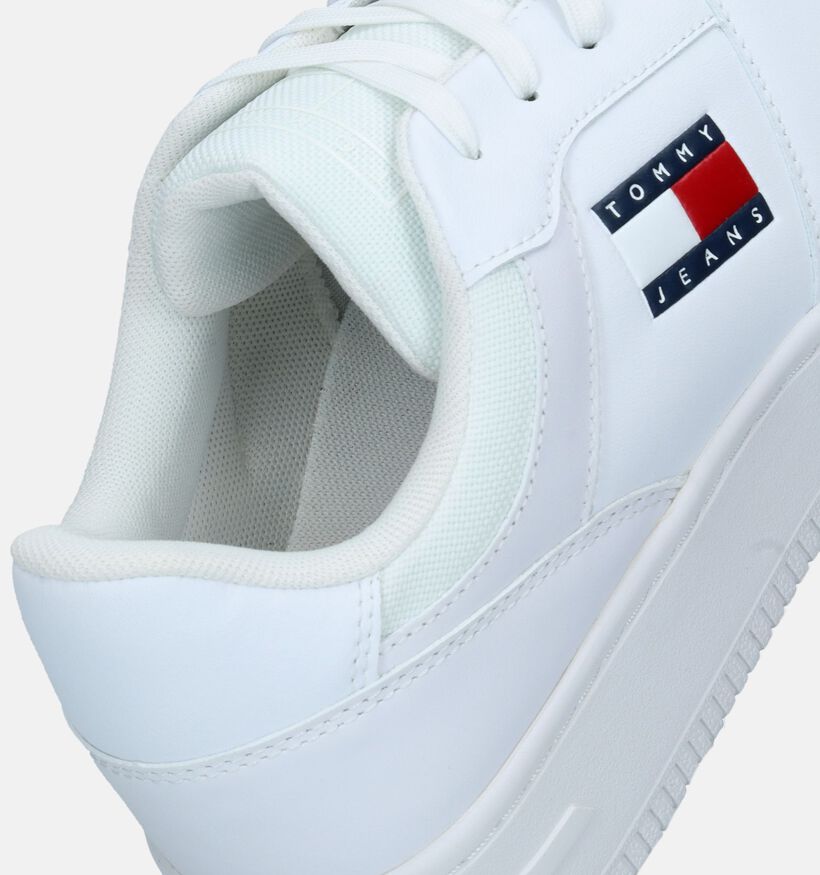 Tommy Hilfiger TJM Retro Baskets en Blanc pour hommes (334095) - pour semelles orthopédiques