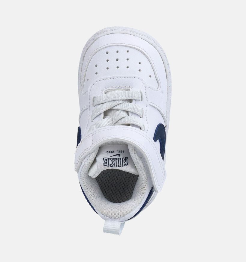 Nike Court Borough Low Baskets basses en Blanc pour gar&ccedil;ons (377286)