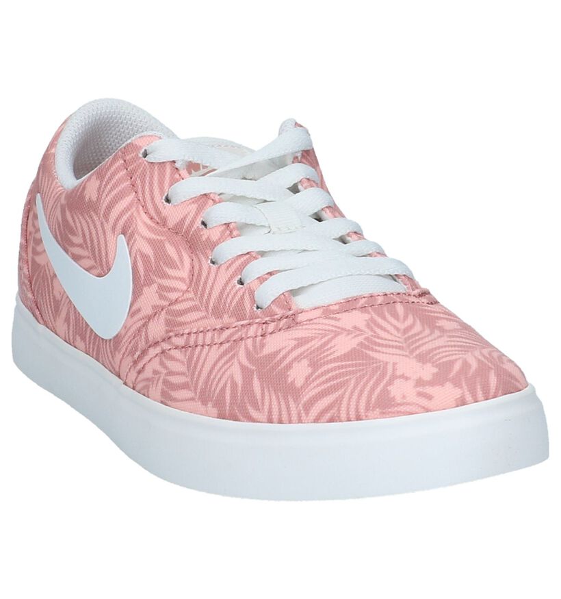 Nike SBBaskets basses en Rose saumon en textile (219639)