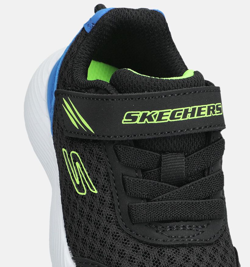 Skechers Dyna Lite Lil Quanta-Stride Baskets basses en Noir pour filles, gar&ccedil;ons (376846)