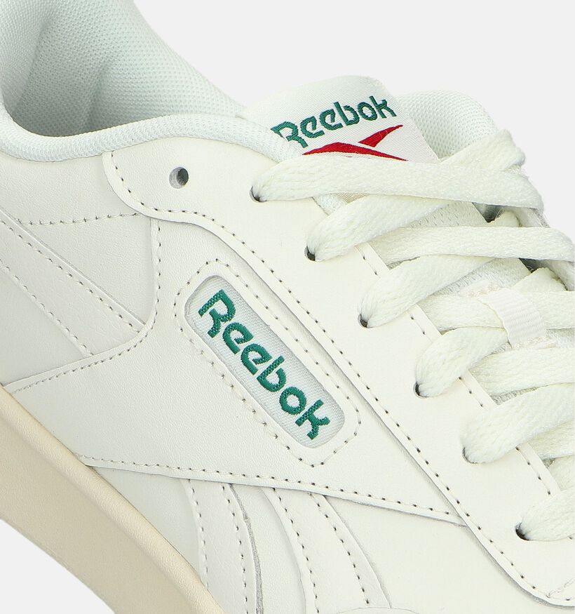 Reebok Court Advance Baskets en Écru pour femmes (326702) - pour semelles orthopédiques