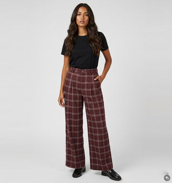 The Korner Pantalons Rouge