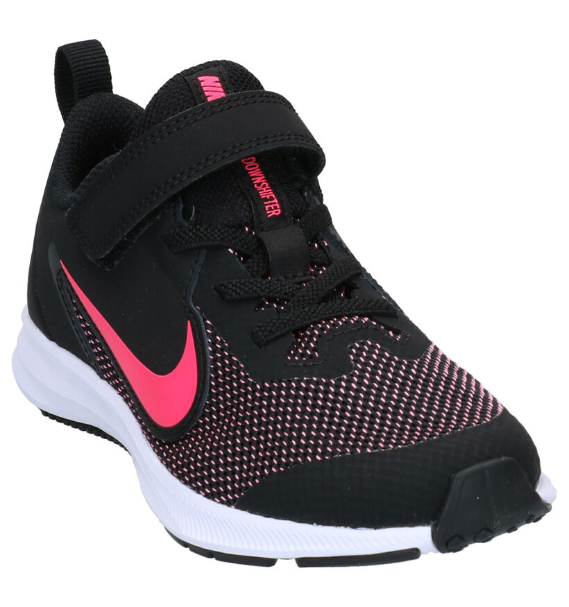 Nike Downshifter 9 Zwarte Sneakers in stof (266054)