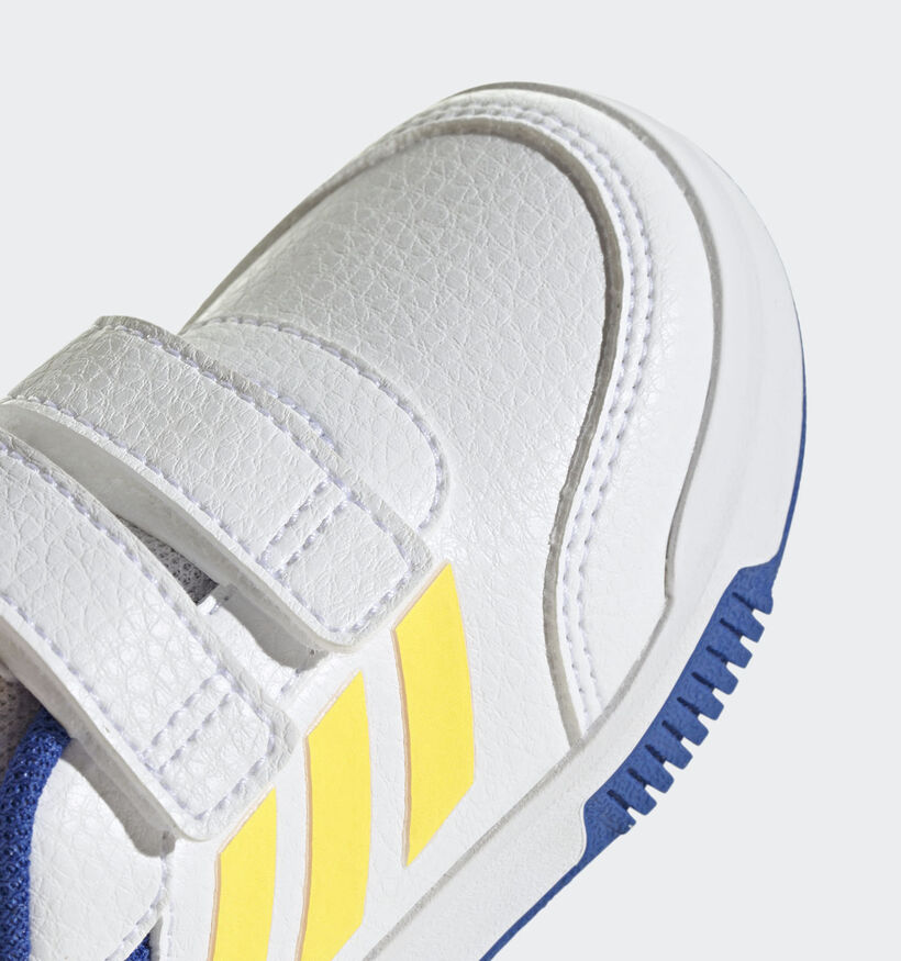 adidas Tensaur Sport 2.0 CF Baskets pour b&eacute;b&eacute; en Blanc pour filles, gar&ccedil;ons (334842) - pour semelles orthop&eacute;diques