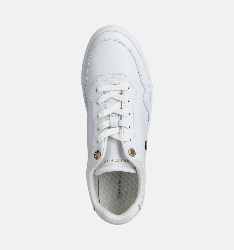 Tommy Hilfiger Essential Elevated Court Baskets habillées en Blanc pour femmes (358653) - pour semelles orthopédiques