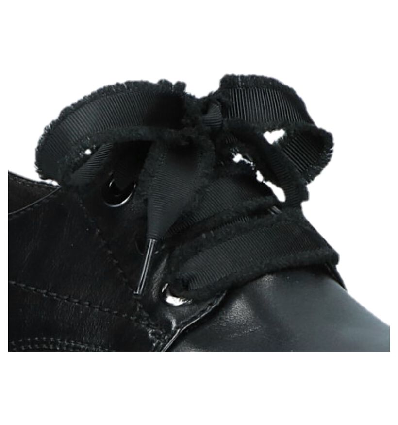 Tamaris Chaussures à lacets en Noir en cuir (222166)