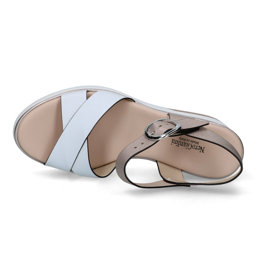 NeroGiardini Sandales talon compensé en Cognac pour femmes (339551)
