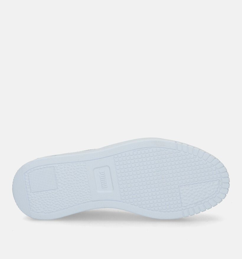 Puma Carina Street Baskets en Blanc pour femmes (326420) - pour semelles orthopédiques