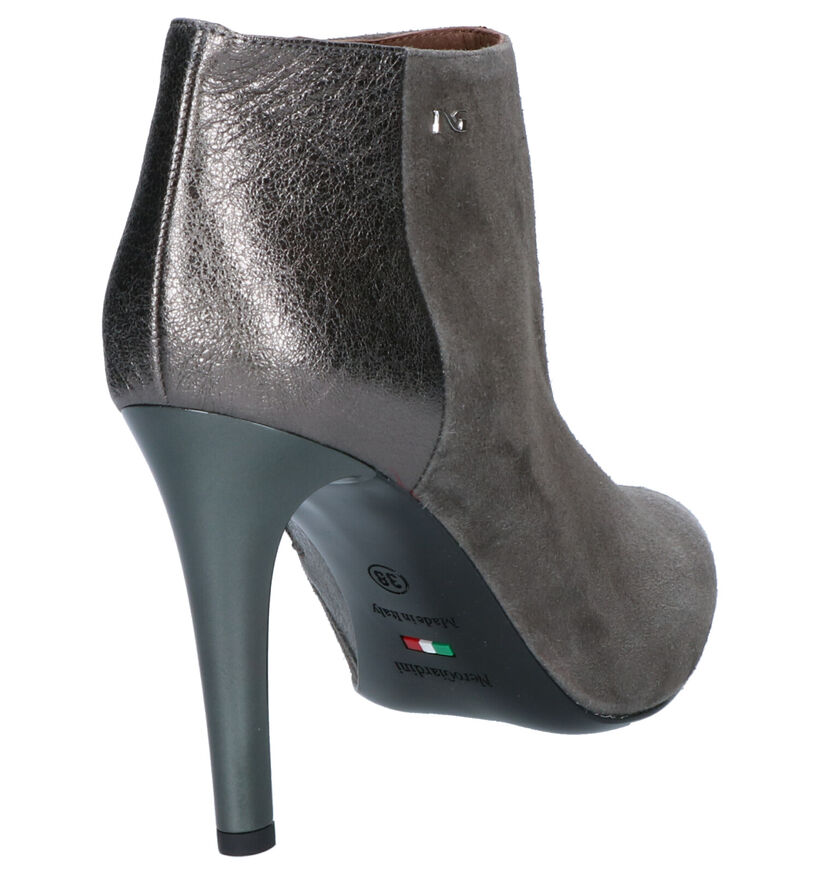 NeroGiardini Bottillons à talons en Vert kaki en cuir (259938)