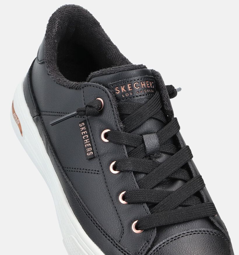 Skechers Arch Fit Zwarte Sneakers voor dames (366478)