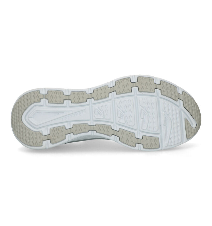 Skechers D'Lux Walker Slip - on Baskets en Blanc pour femmes (319362)