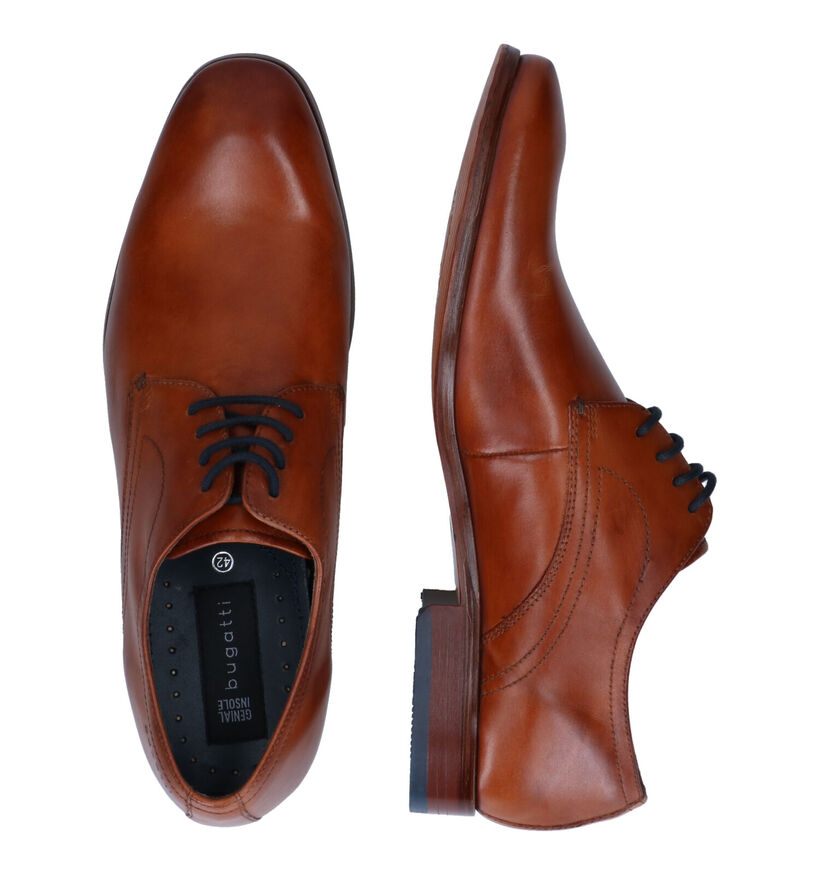 Bugatti Renato LC Chaussures habillées en Cognac en cuir (311016)